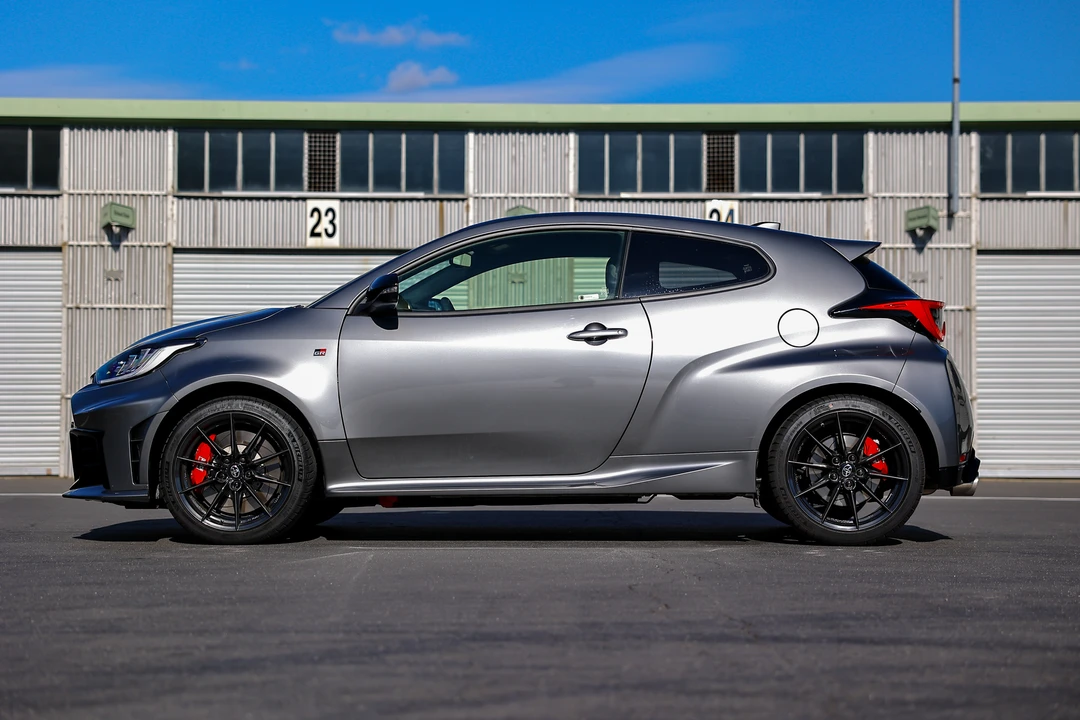 2024 Toyota Yaris - Image 8 of 31
