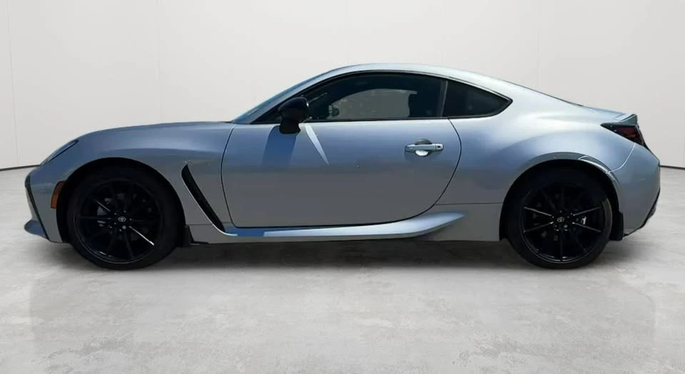 2024 Toyota GR86 2nd Gen - Image 3 of 20