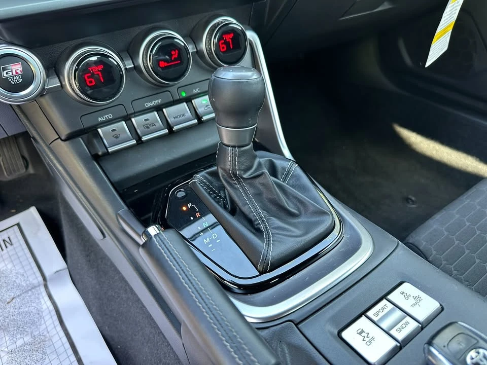 2024 Toyota GR86 2nd Gen - Image 15 of 20