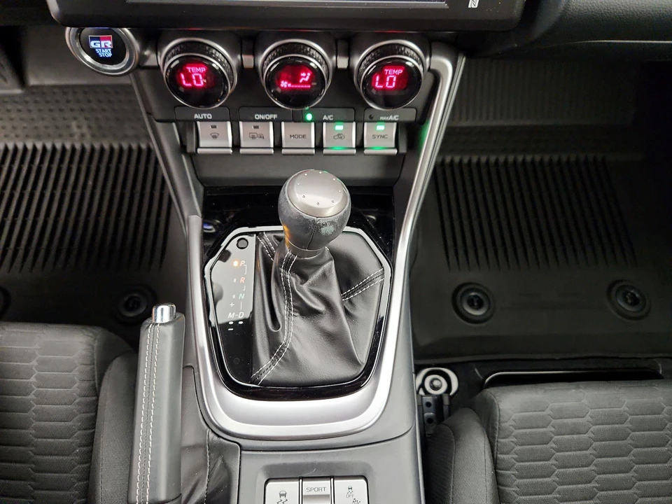 2024 Toyota GR86 2nd Gen - Image 18 of 25