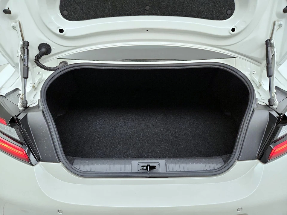 2024 Toyota GR86 2nd Gen - Image 21 of 25