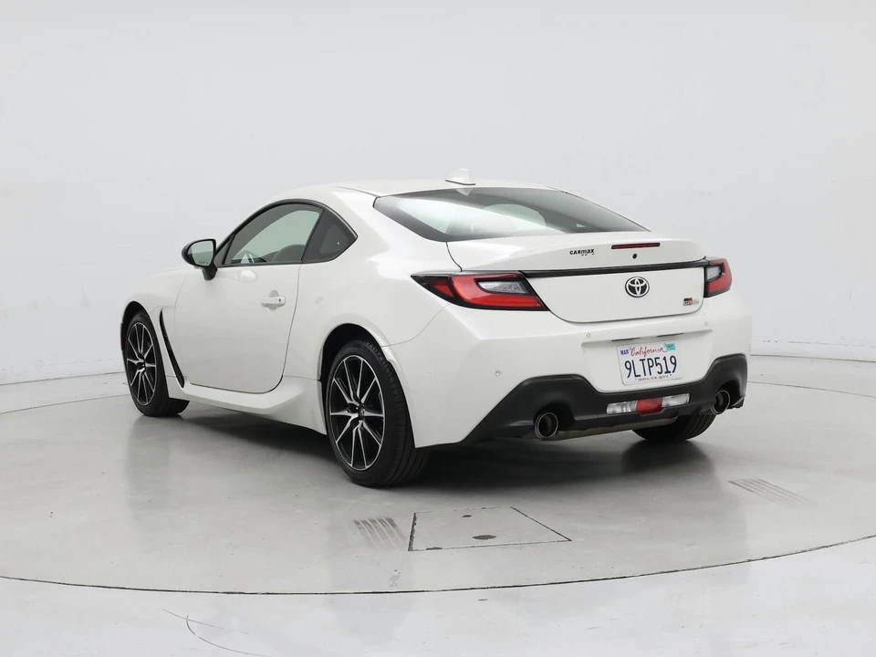 2024 Toyota GR86 2nd Gen - Image 3 of 25