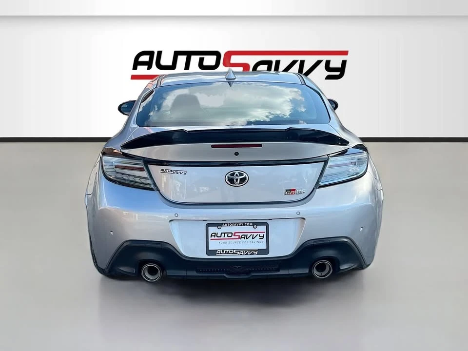 2024 Toyota GR86 2nd Gen - Image 5 of 20