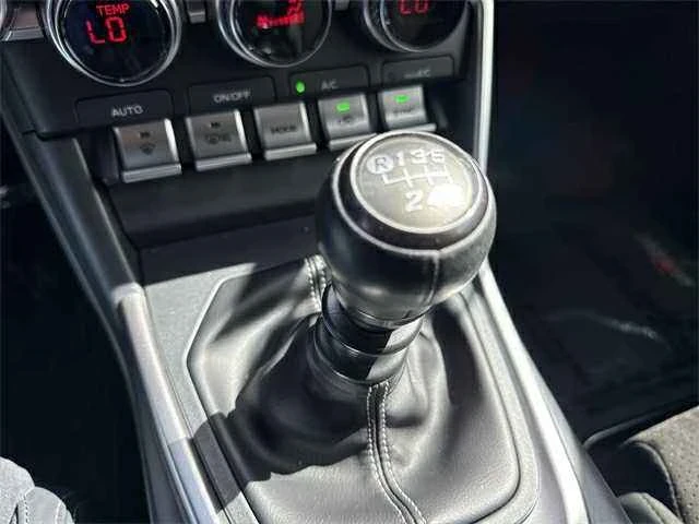2024 Toyota GR86 2nd Gen - Image 6 of 16
