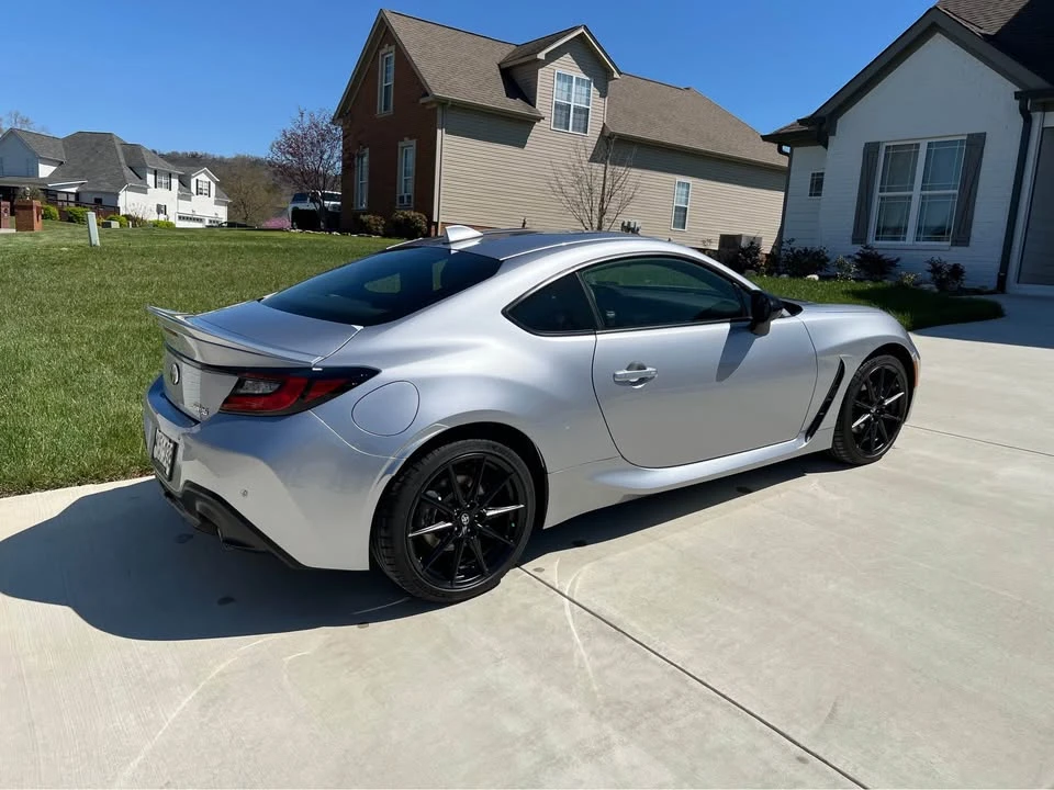 2024 Toyota GR86 2nd Gen - Image 2 of 3