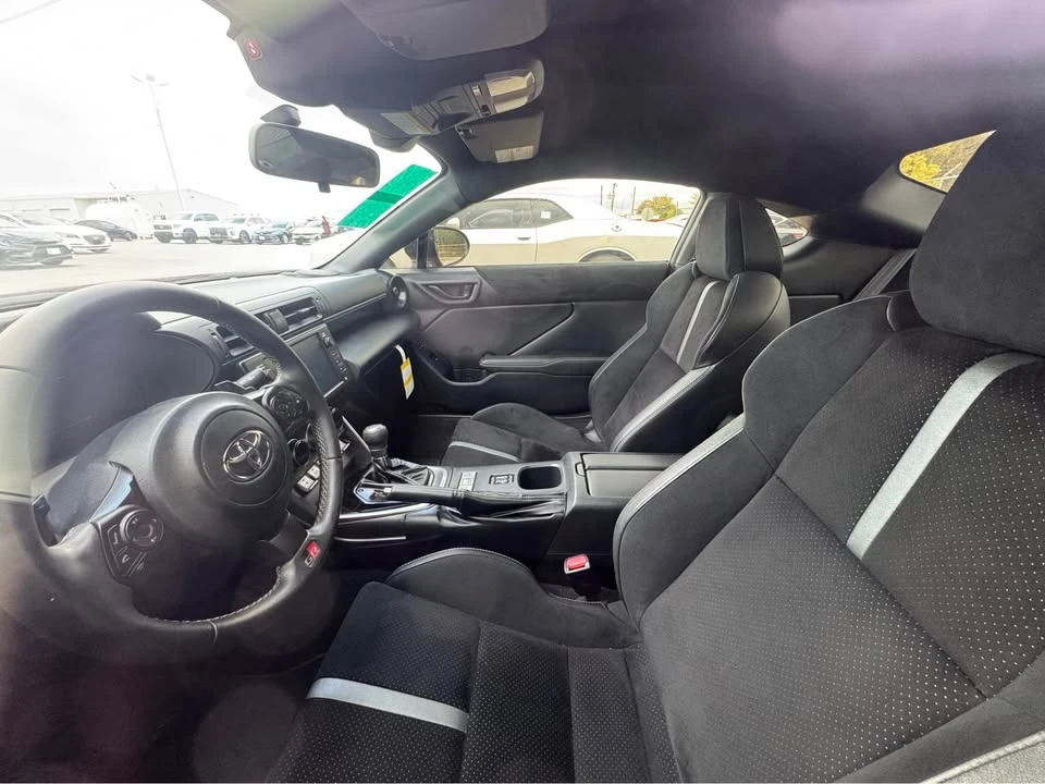 2024 Toyota GR86 2nd Gen - Image 5 of 6