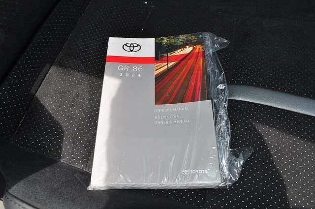 2024 Toyota GR86 2nd Gen - Image 16 of 30