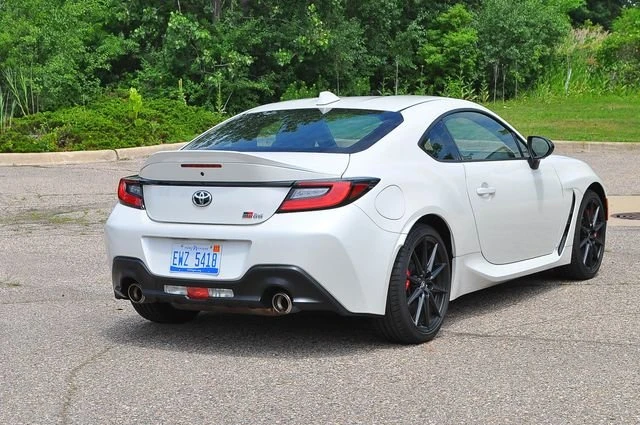2024 Toyota GR86 2nd Gen - Image 3 of 30