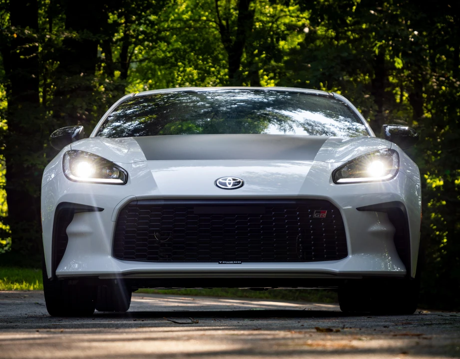 2024 Toyota GR86 2nd Gen - Image 7 of 31
