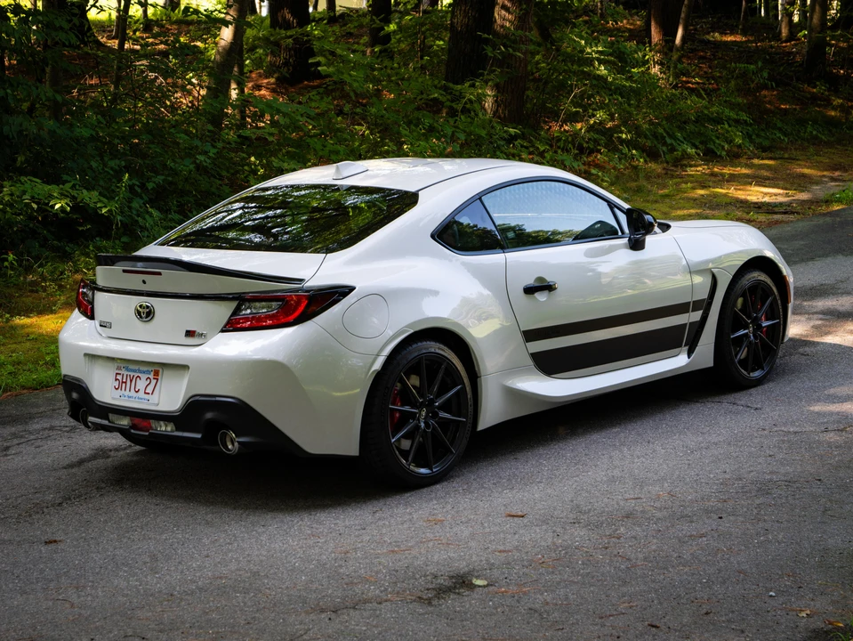 2024 Toyota GR86 2nd Gen - Image 15 of 31