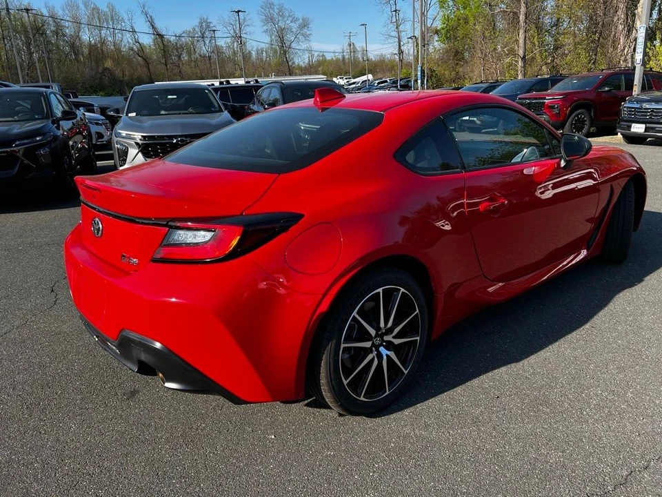 2024 Toyota GR86 2nd Gen - Image 5 of 21