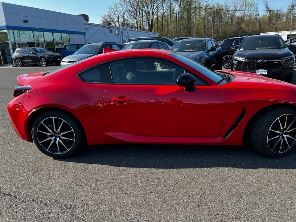 2024 Toyota GR86 2nd Gen - Image 4 of 21