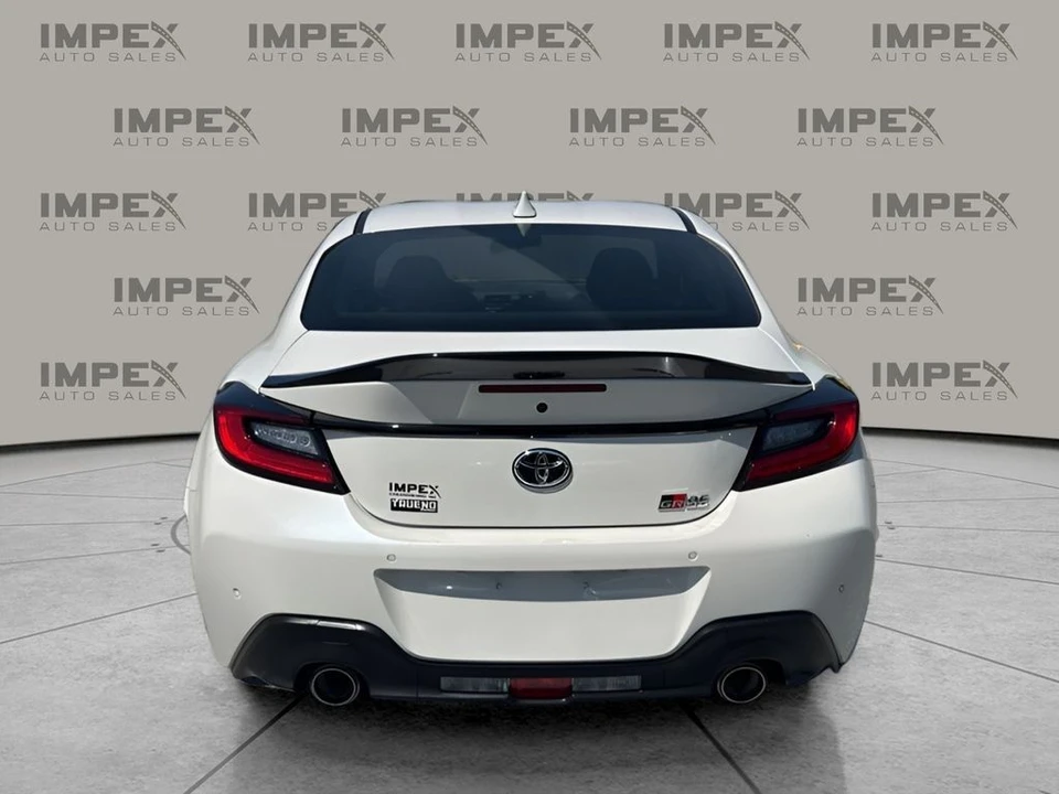 2024 Toyota GR86 2nd Gen - Image 4 of 31