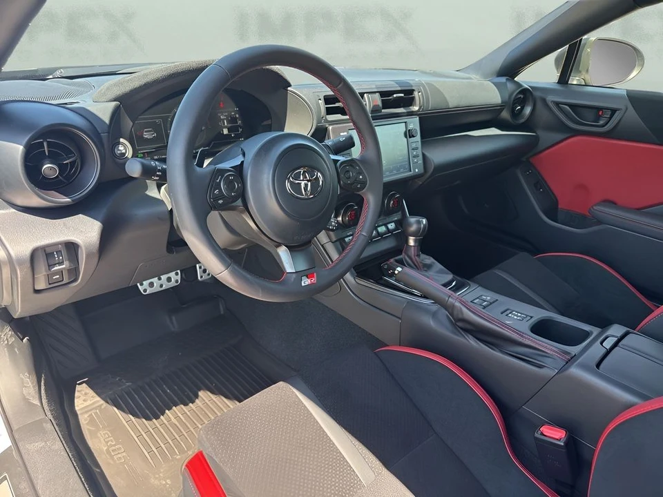 2024 Toyota GR86 2nd Gen - Image 11 of 31