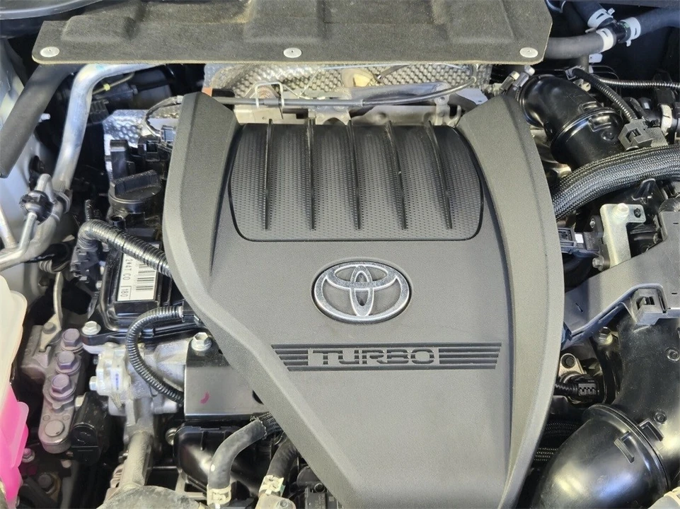 2024 Toyota Highlander - Image 19 of 21