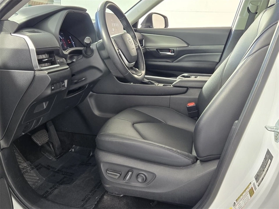 2024 Toyota Highlander - Image 7 of 21