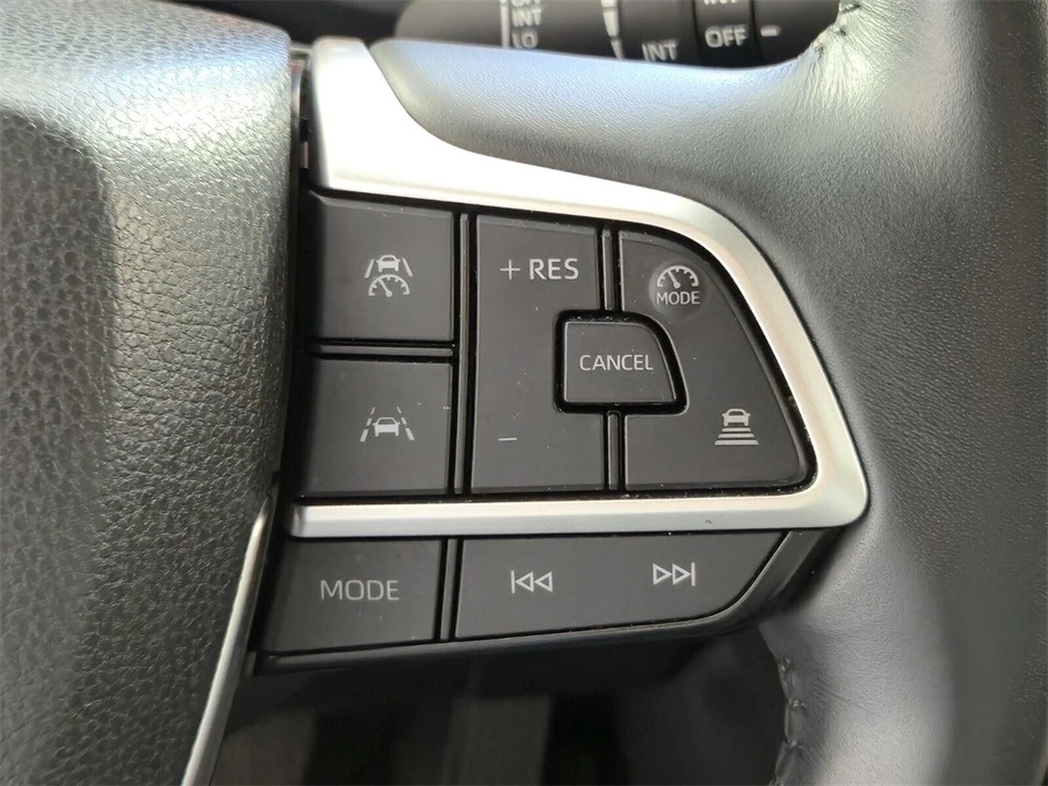 2024 Toyota Highlander - Image 20 of 21