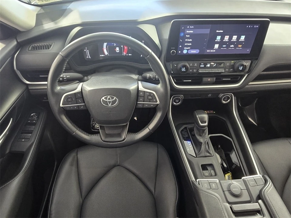 2024 Toyota Highlander - Image 10 of 12