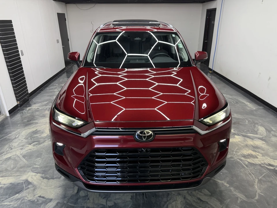 2024 Toyota Highlander - Image 9 of 21