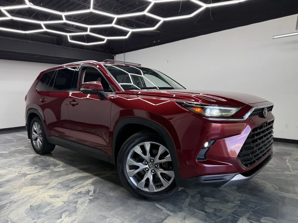 2024 Toyota Highlander - Image 7 of 21