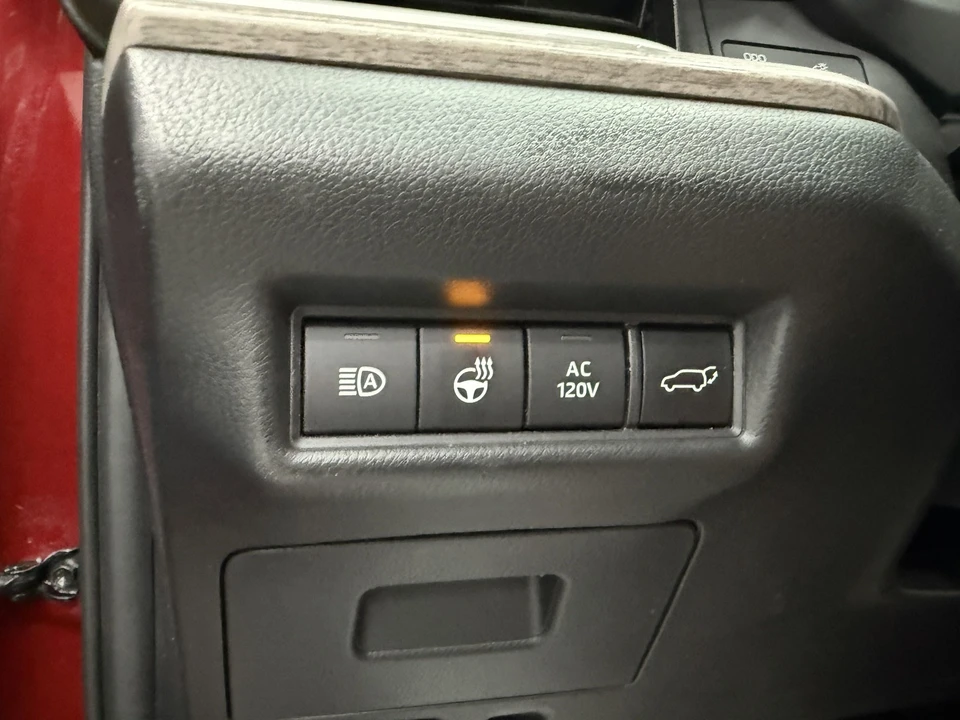 2024 Toyota Highlander - Image 19 of 21