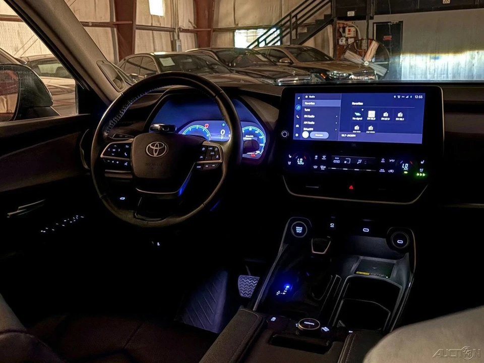 2024 Toyota Highlander - Image 21 of 24