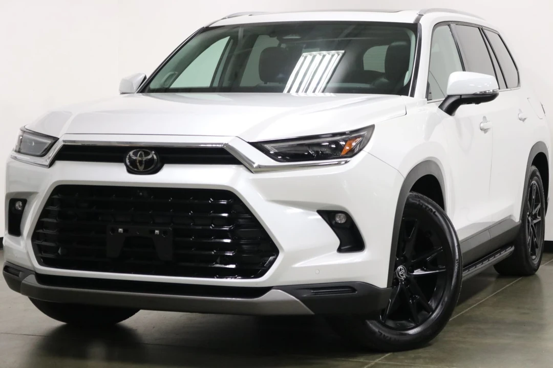 2024 Toyota Highlander - Image 5 of 12