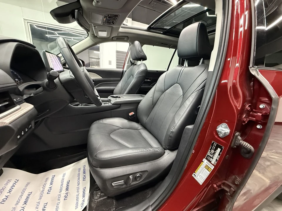 2024 Toyota Highlander - Image 14 of 21