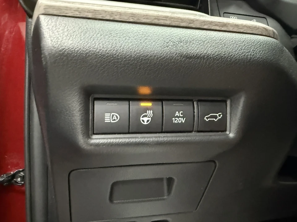 2024 Toyota Highlander - Image 19 of 21