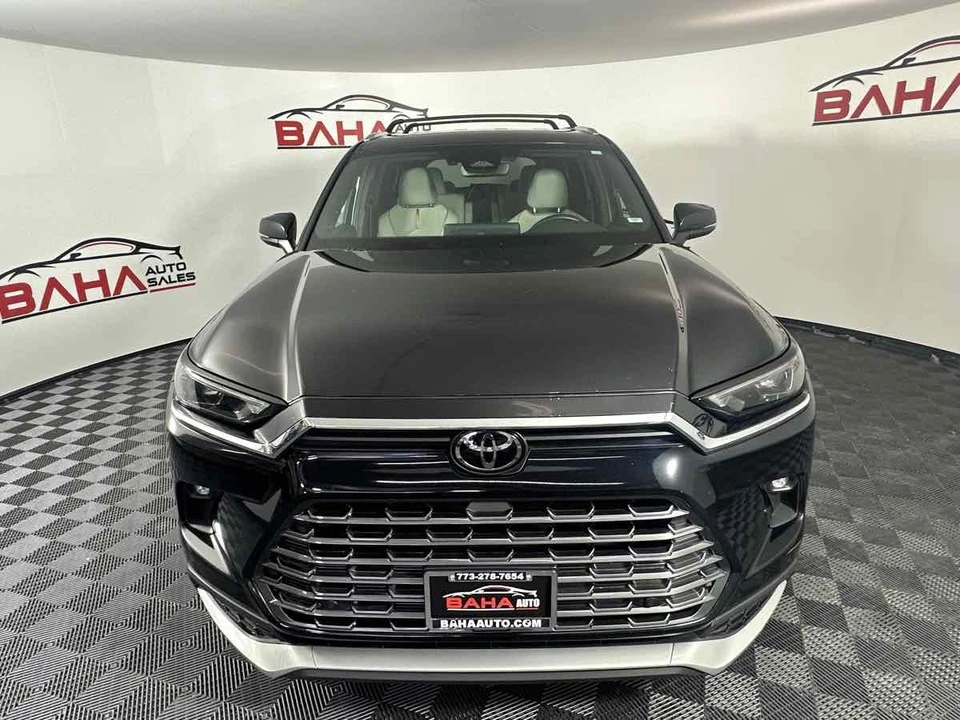 2024 Toyota Highlander - Image 13 of 31