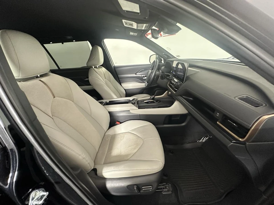 2024 Toyota Highlander - Image 30 of 31