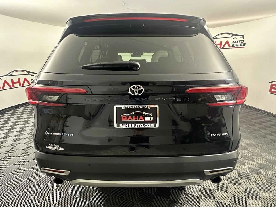 2024 Toyota Highlander - Image 7 of 31