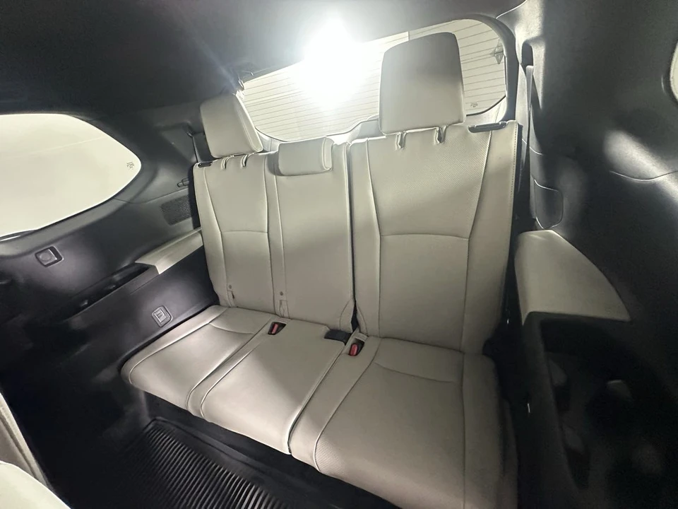 2024 Toyota Highlander - Image 22 of 31