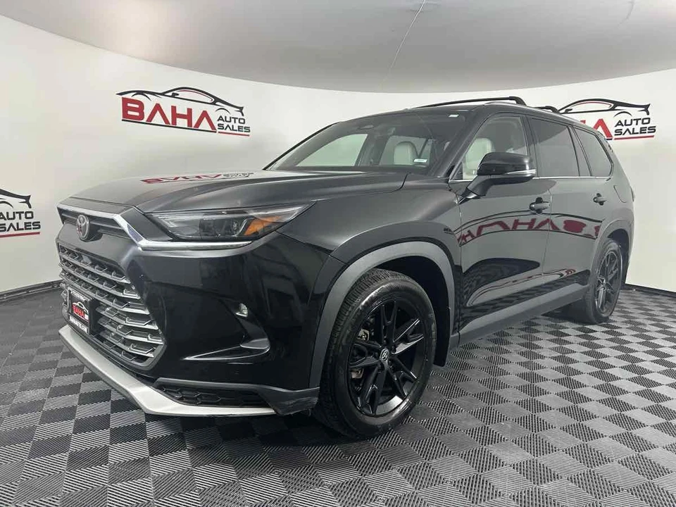 2024 Toyota Highlander - Image 2 of 21