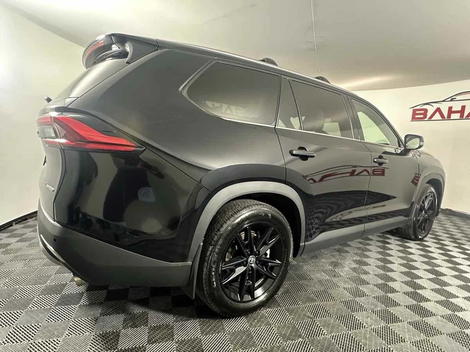 2024 Toyota Highlander - Image 9 of 21