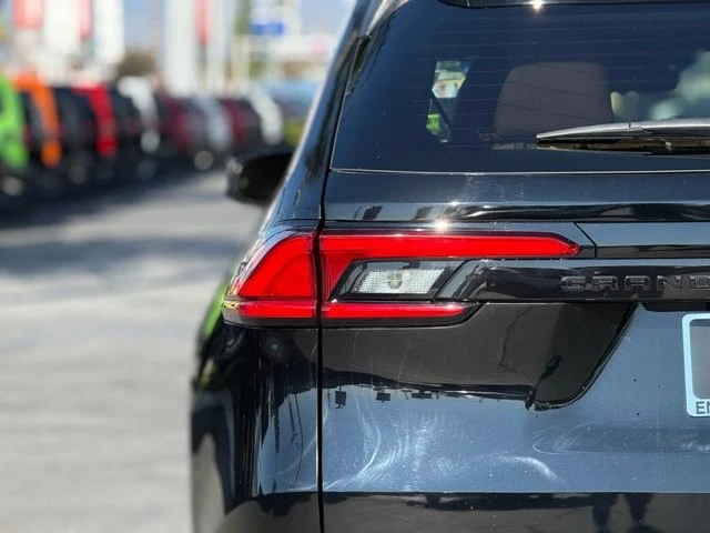 2024 Toyota Highlander - Image 8 of 12