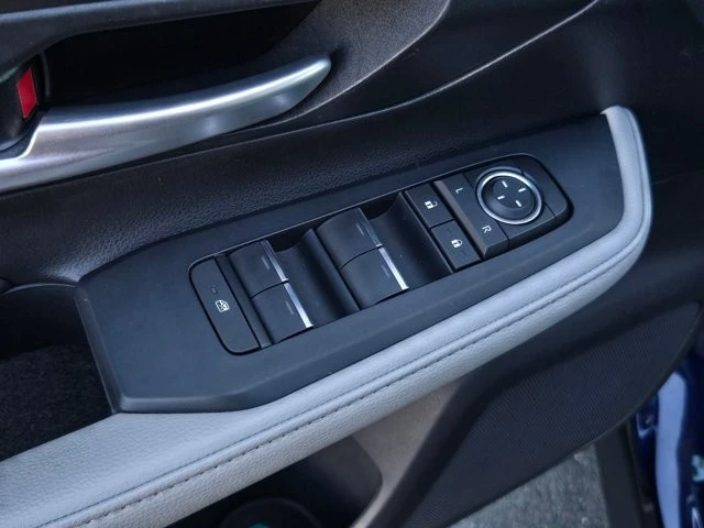 2024 Toyota Highlander - Image 10 of 21