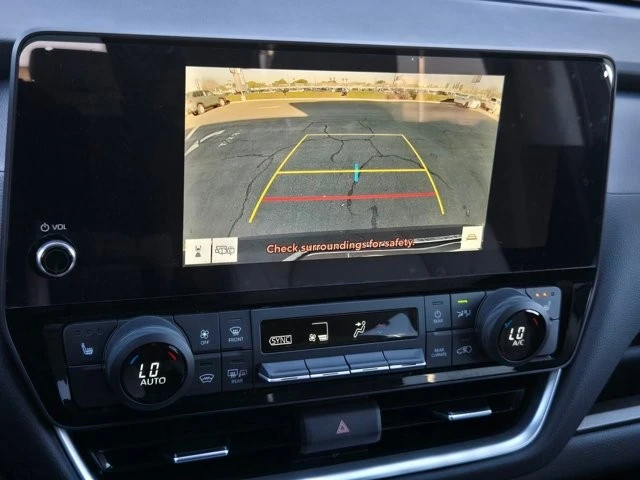 2024 Toyota Highlander - Image 15 of 21