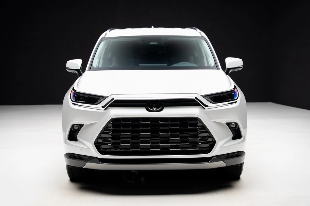 2024 Toyota Highlander - Image 6 of 21