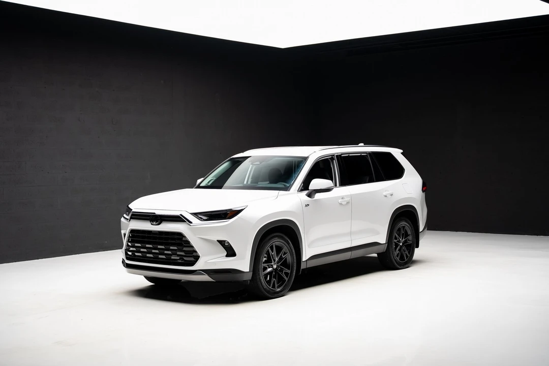 2024 Toyota Highlander - Image 4 of 21