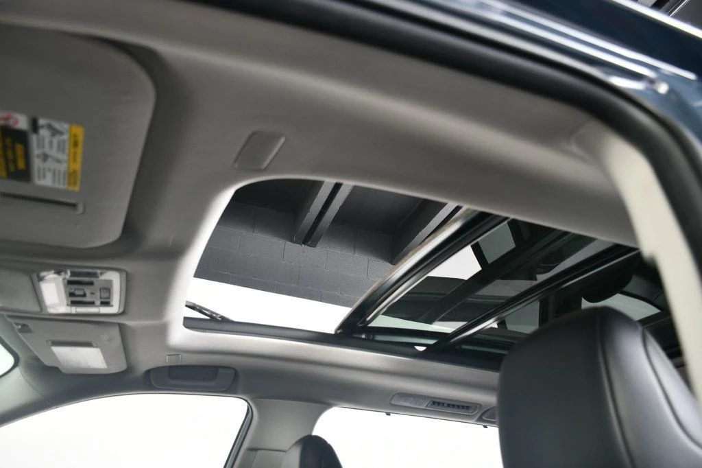 2024 Toyota Highlander - Image 6 of 12