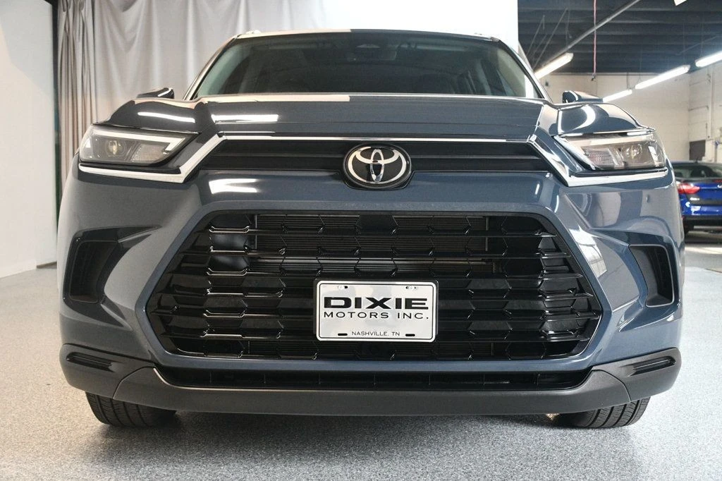 2024 Toyota Highlander - Image 12 of 12