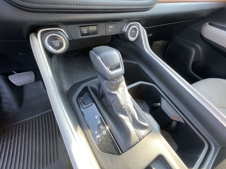 2024 Toyota Highlander - Image 16 of 31