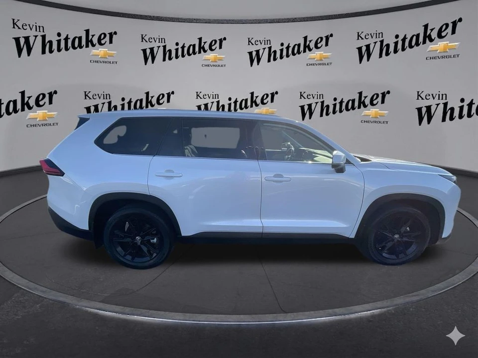 2024 Toyota Highlander - Image 10 of 31