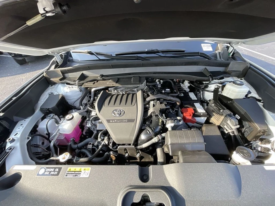 2024 Toyota Highlander - Image 30 of 31