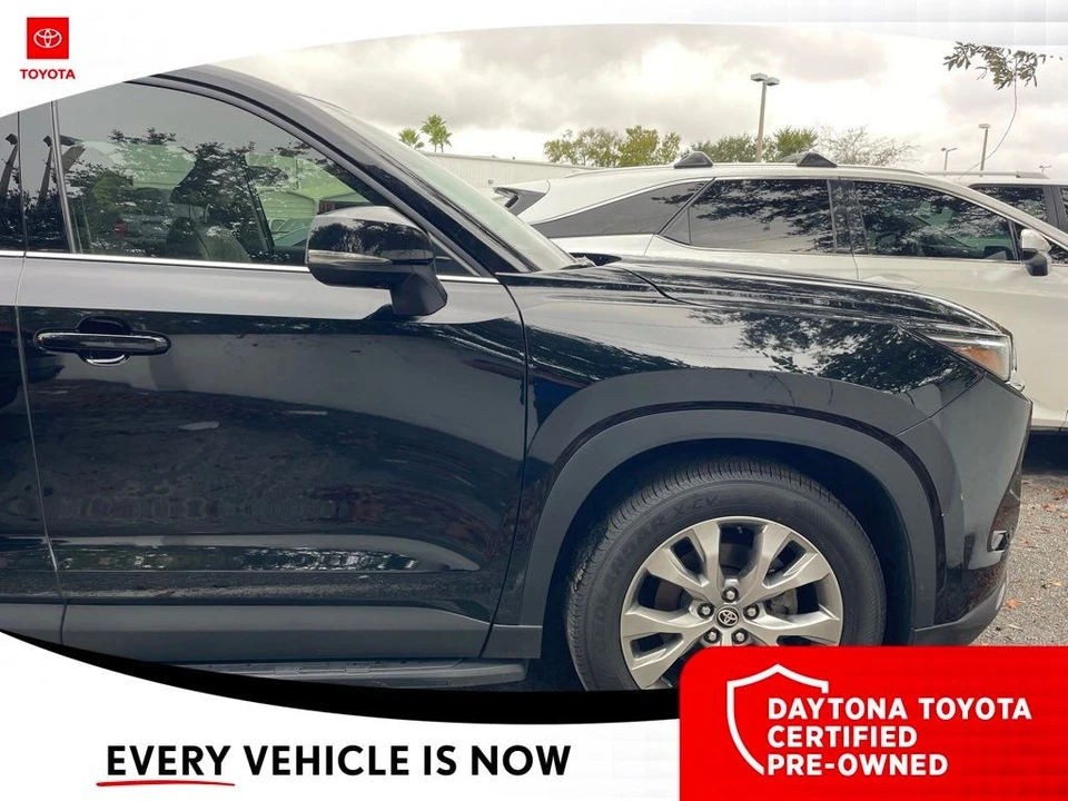 2024 Toyota Highlander - Image 9 of 10