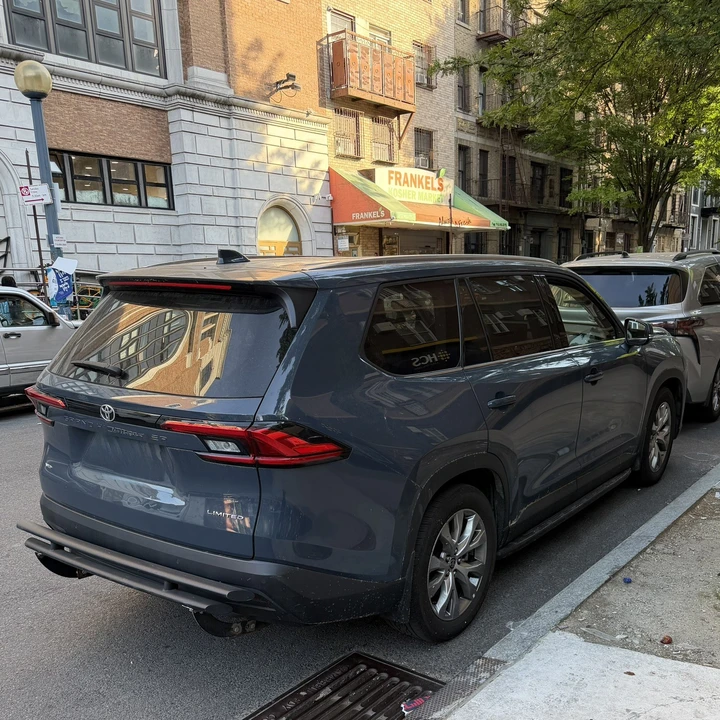 2024 Toyota Highlander - Image 3 of 8