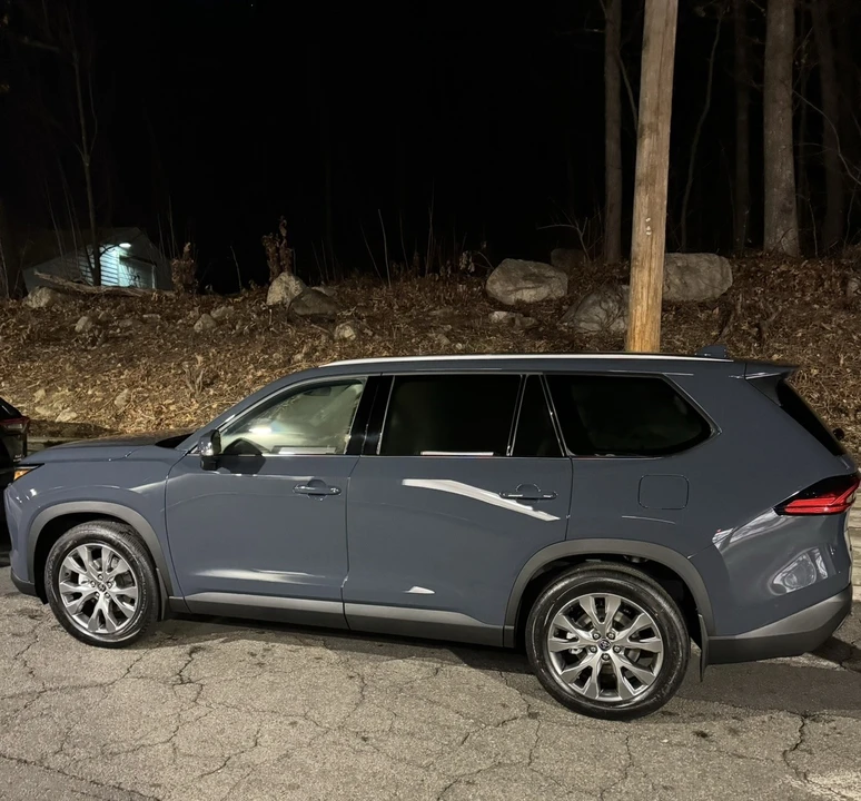 2024 Toyota Highlander - Image 8 of 8