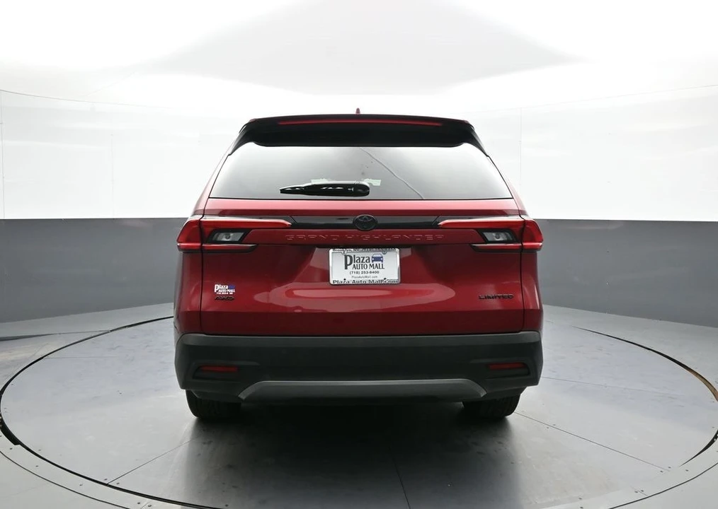 2024 Toyota Highlander - Image 7 of 12