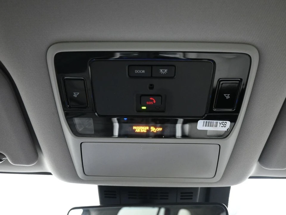 2024 Toyota Highlander - Image 17 of 21